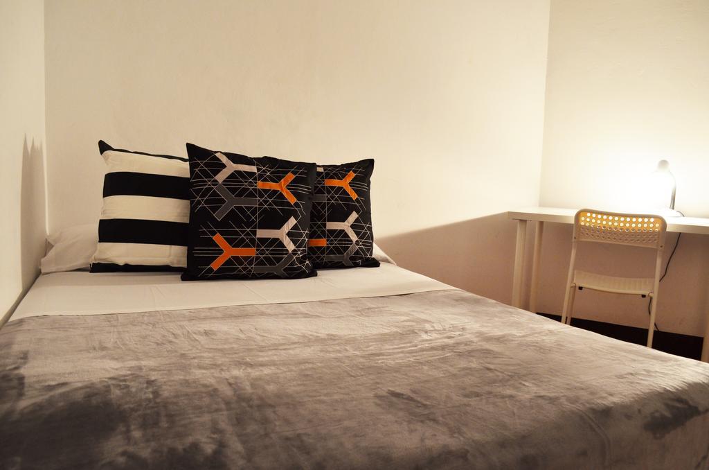 Mybedbcn Hostel Barcelona Exterior photo